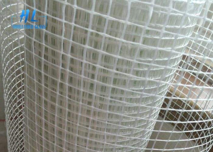 Tấm lưới sợi thủy tinh 5 * 5mm 145g / M2 với keo cao su tốt với độ ổn định tốt